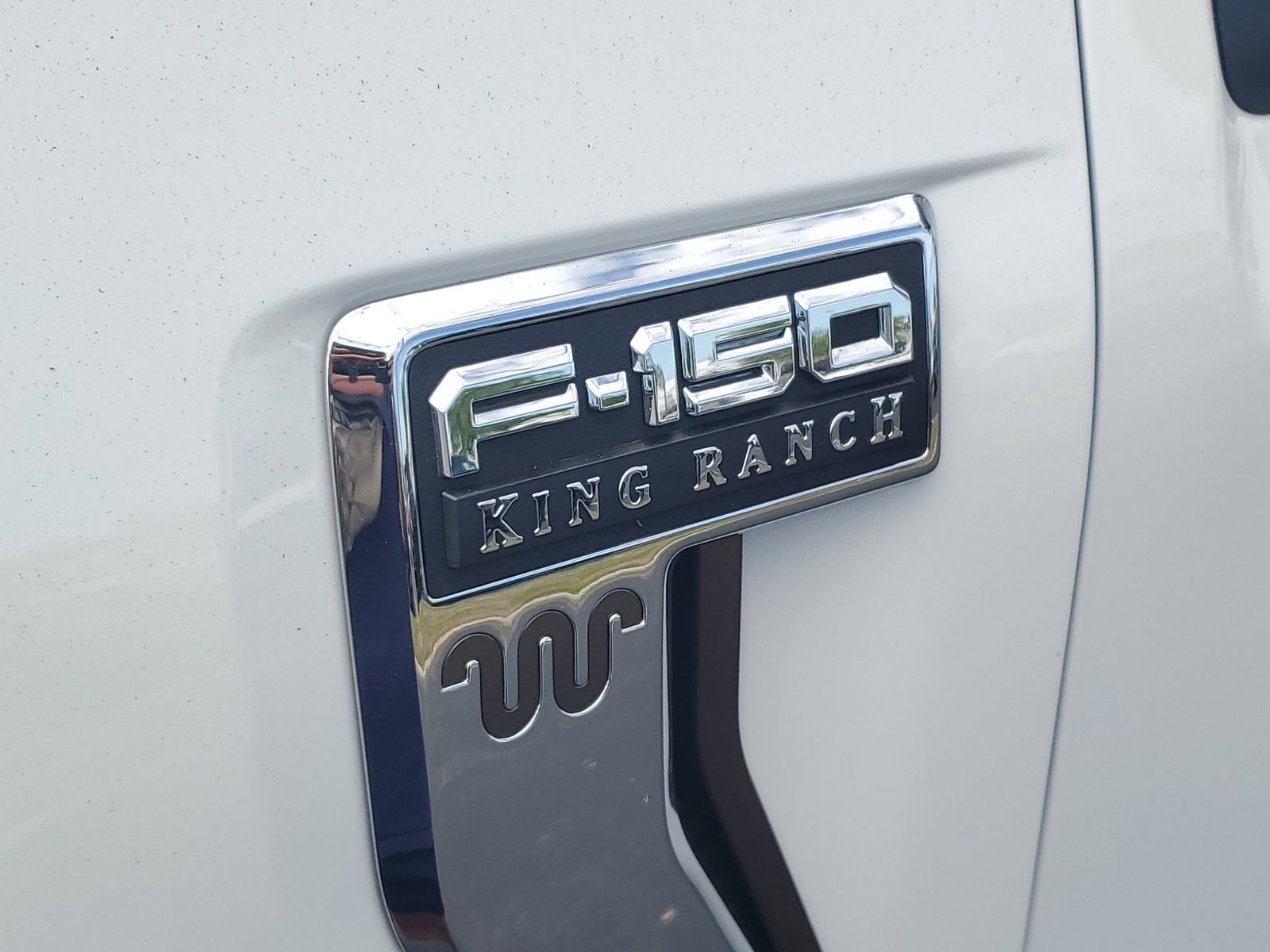Certified 2025 Ford F150 King Ranch w/ FX4 Off-Road Package AWD/4WD image 9