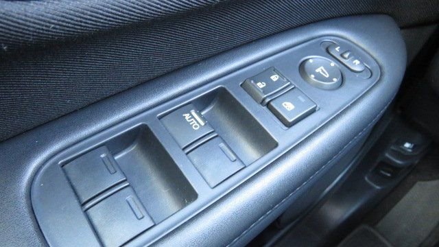 Used 2018 Honda HR-V LX image 24