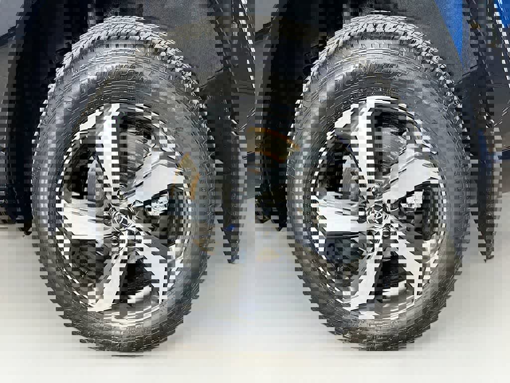 Used 2023 Toyota RAV4 SE w/ Weather & Moonroof Package image 11