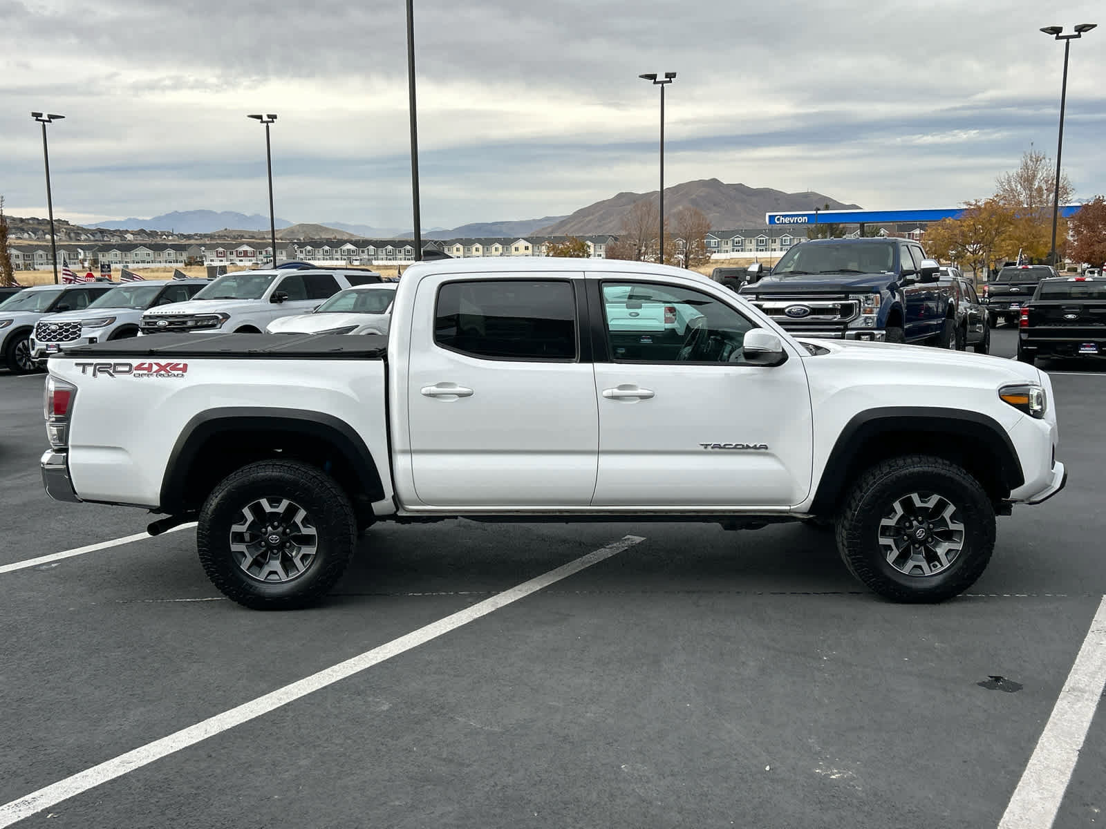 Used 2023 Toyota Tacoma TRD Off-Road image 10