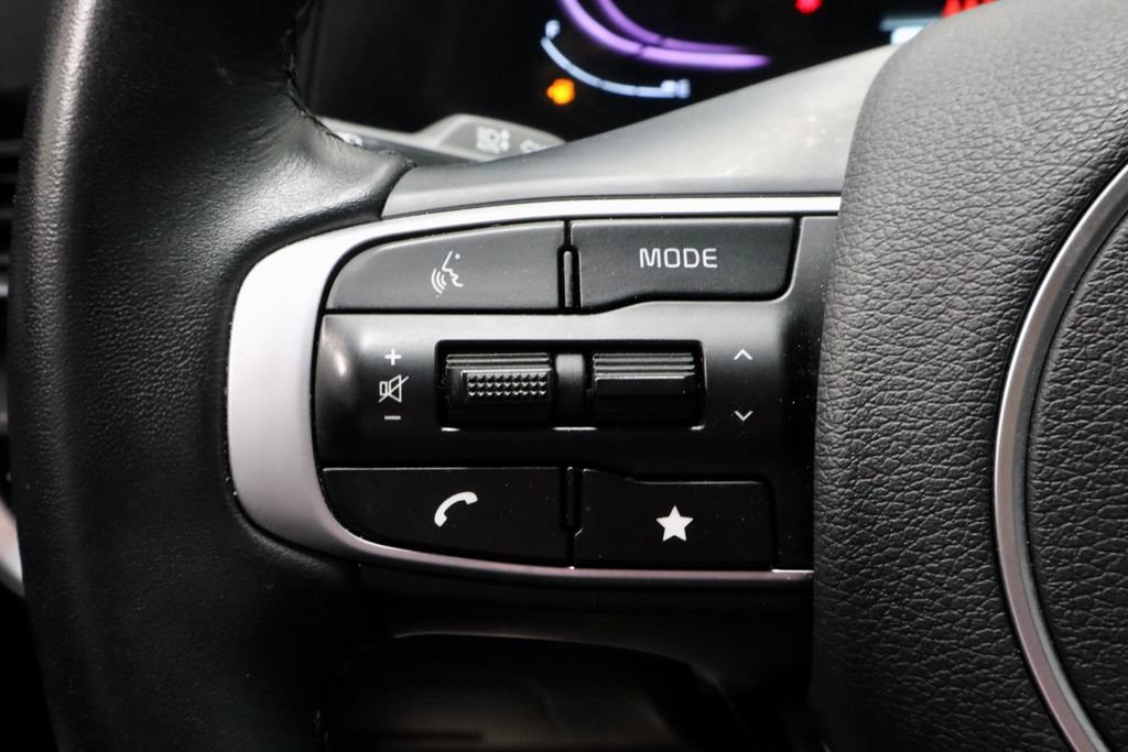 Used 2025 Kia Sportage EX AWD/4WD image 28