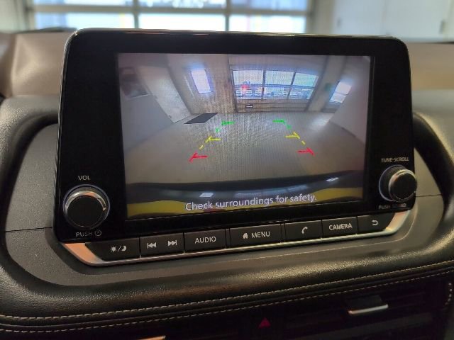 Used 2022 Nissan Rogue S AWD/4WD image 19