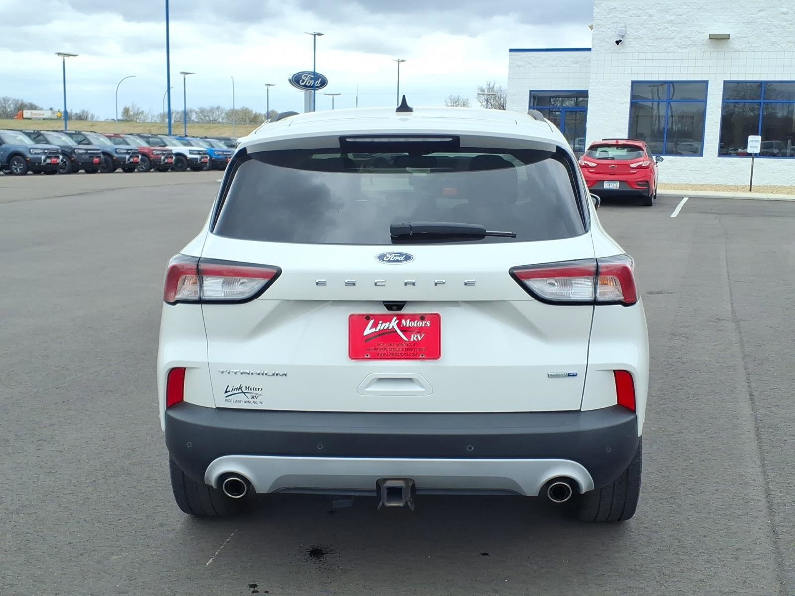 Certified 2020 Ford Escape Titanium AWD/4WD image 4