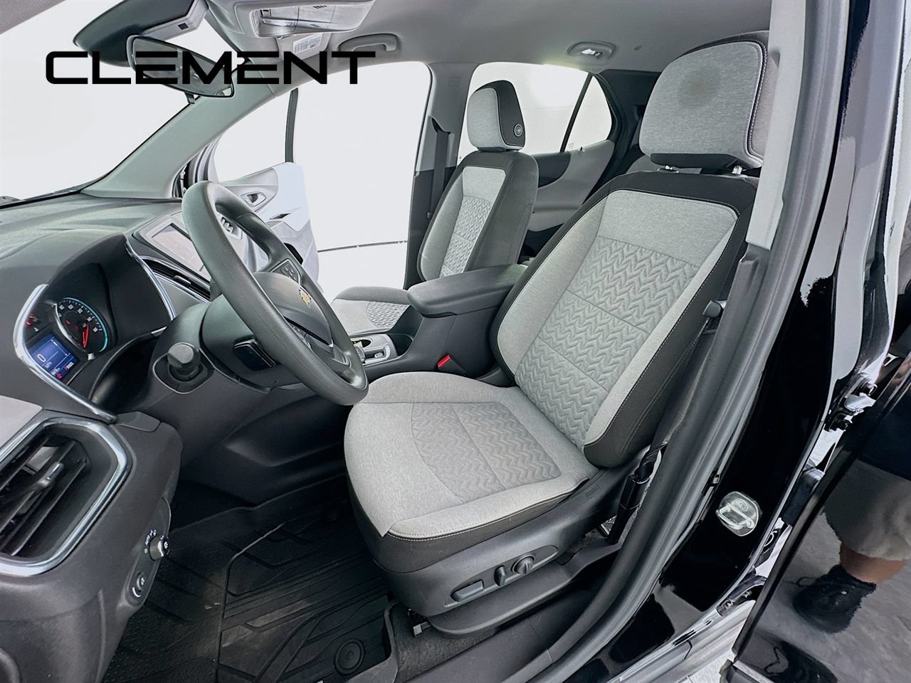 Used 2024 Chevrolet Equinox LS w/ LS Convenience Package FWD image 28