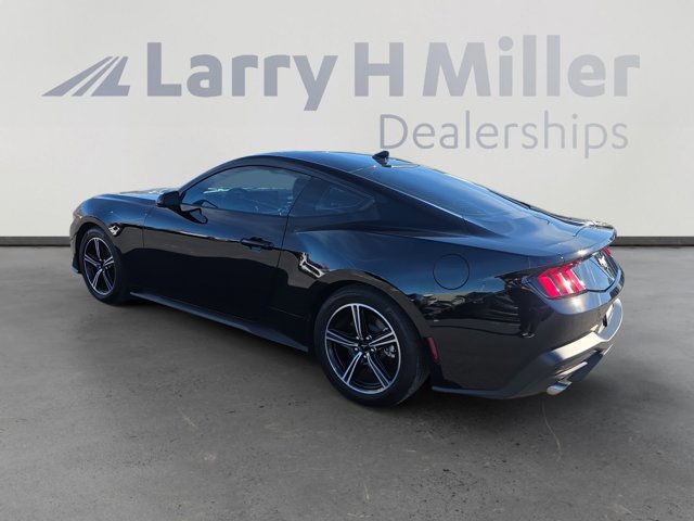 Certified 2024 Ford Mustang Coupe image 3