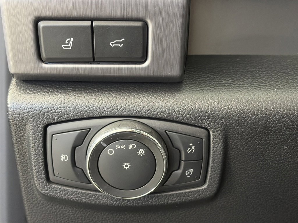 Certified 2021 Ford Expedition Platinum image 25