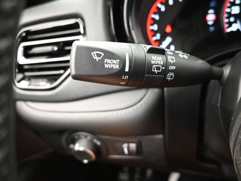 Used 2024 Dodge Durango SXT w/ 3rd Row Seating Group image 55