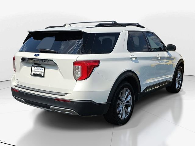 Certified 2021 Ford Explorer XLT w/ Equipment Group 202A RWD image 4