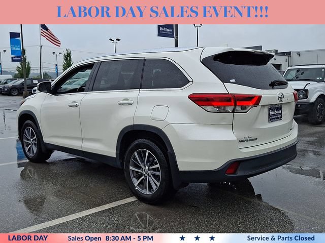 Used 2019 Toyota Highlander XLE AWD/4WD image 7