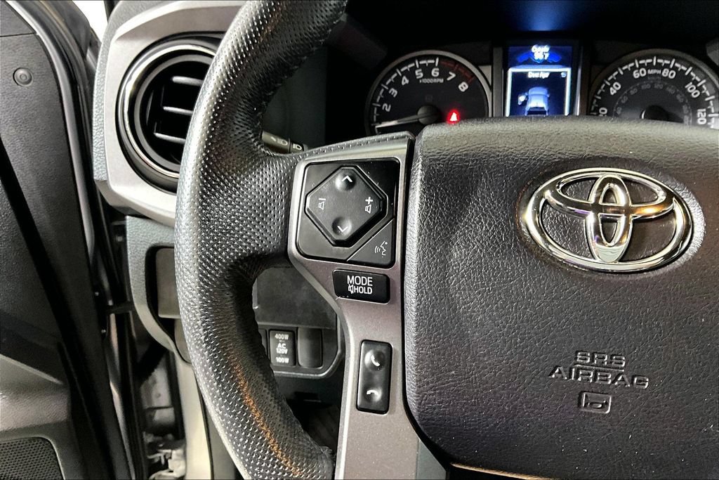 Used 2021 Toyota Tacoma TRD Sport w/ Technology Package RWD image 14