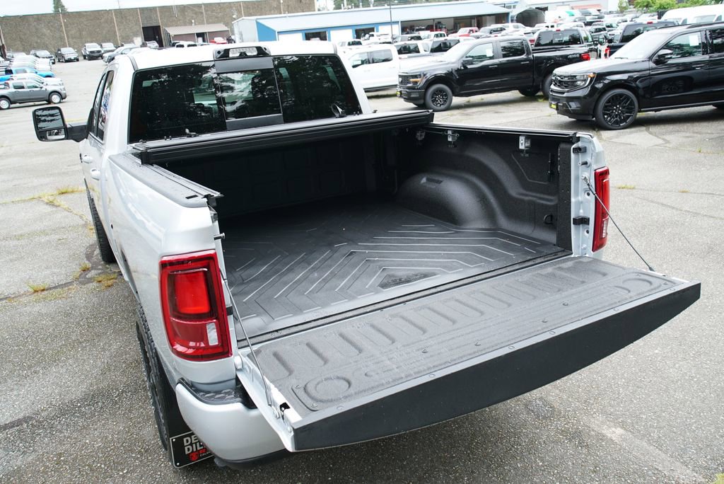 Used 2026 RAM 2500 Laramie AWD/4WD image 29