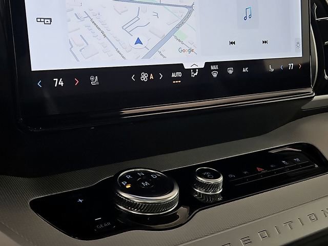 Certified 2025 Ford Expedition Active image 19