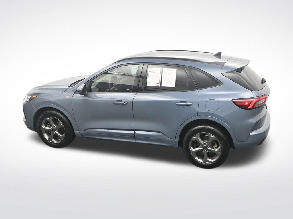 Certified 2023 Ford Escape ST-Line Select AWD/4WD image 43