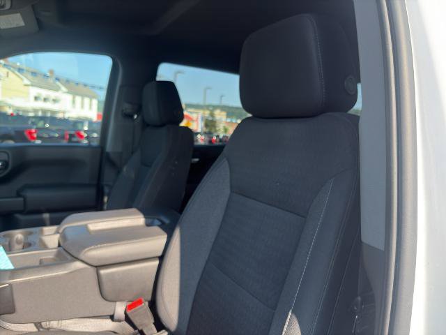 Used 2022 Chevrolet Silverado 1500 Custom Trail Boss w/ LPO, Dark Essentials Package AWD/4WD image 15