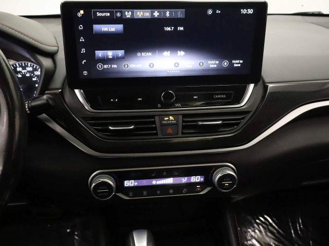 Used 2023 Nissan Altima 2.0 SR FWD image 34
