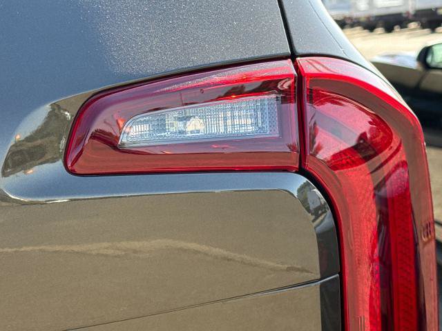 Used 2021 Kia Telluride S FWD image 24