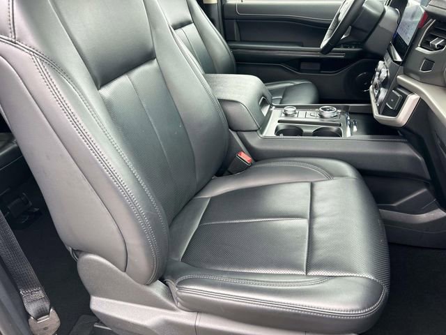 Certified 2023 Ford Expedition XLT image 25