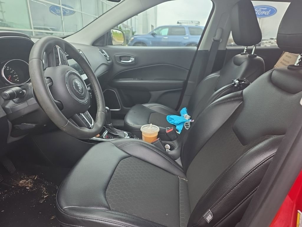 Used 2021 Jeep Compass Latitude image 10