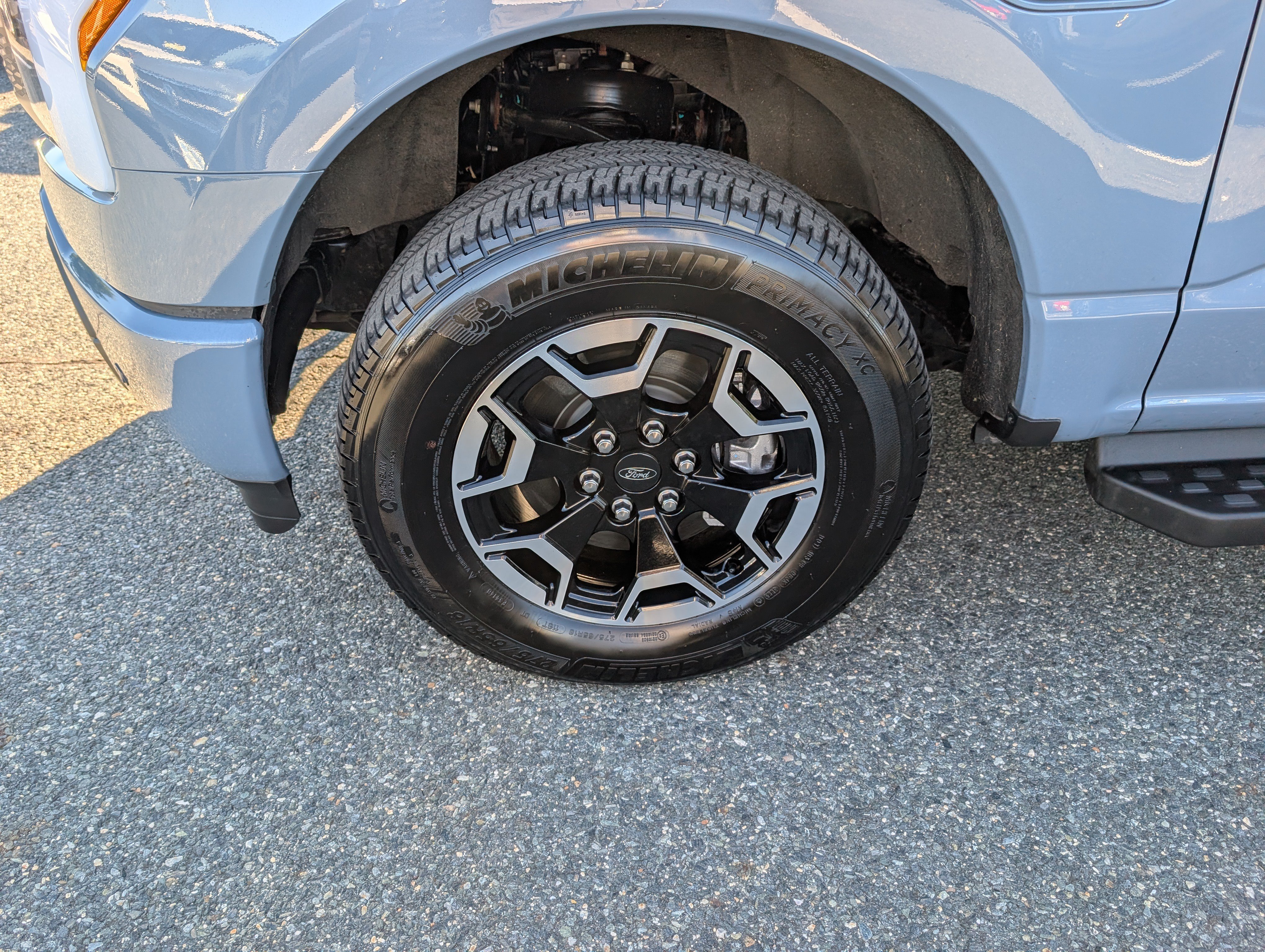 Certified 2023 Ford F150 Lightning XLT AWD/4WD image 11
