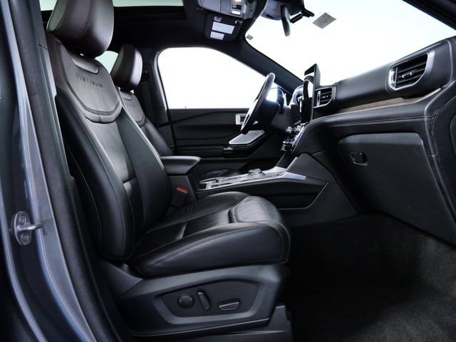 Certified 2023 Ford Explorer Platinum w/ Technology Package AWD/4WD image 11