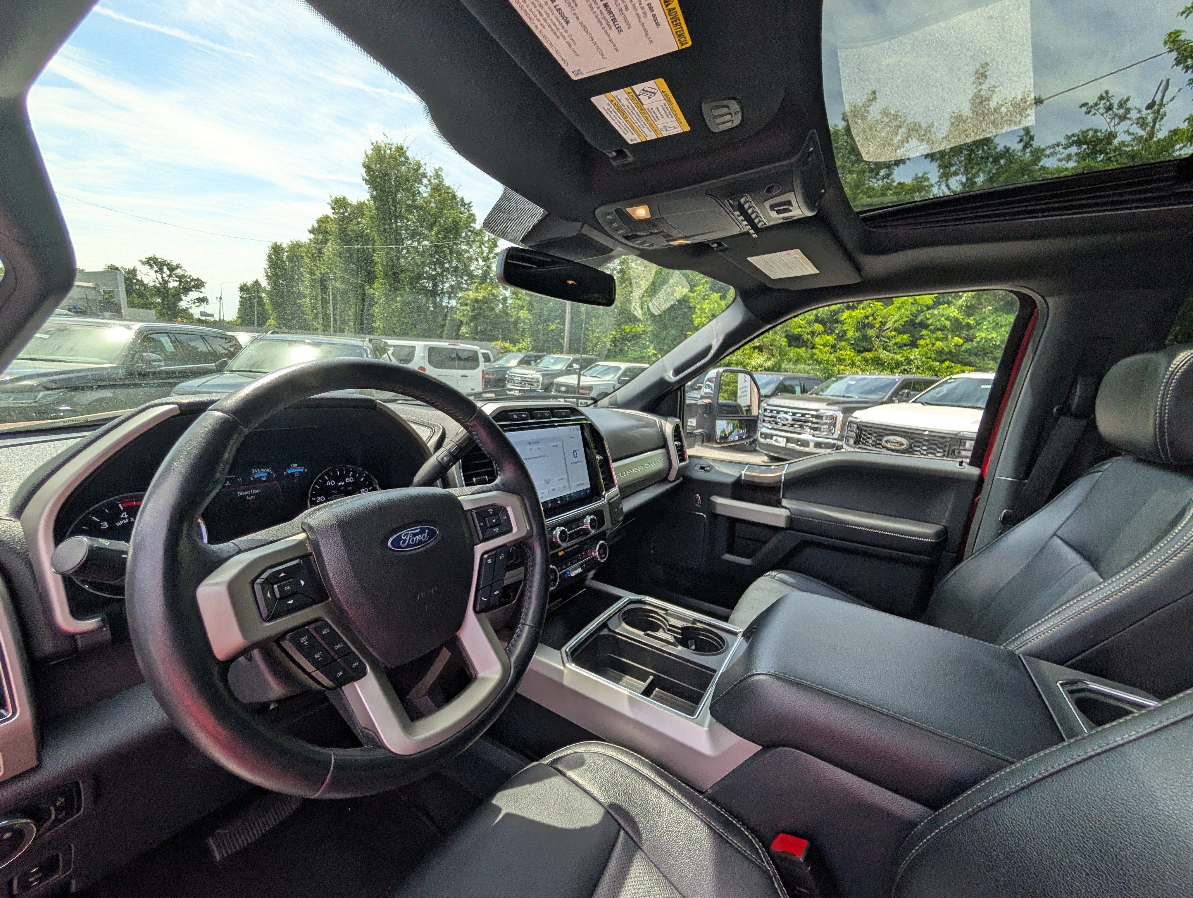 Certified 2022 Ford F350 Lariat w/ Lariat Ultimate Package AWD/4WD image 16