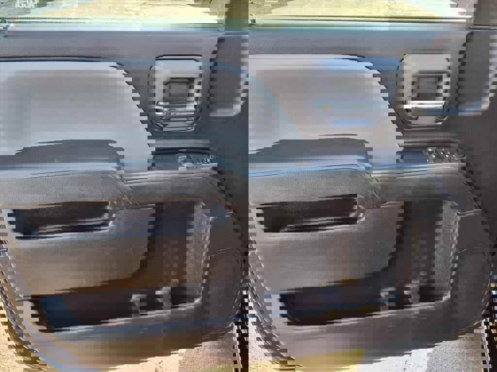 Used 2018 GMC Sierra 1500 4x4 Regular Cab w/ Sierra Convenience Package image 10