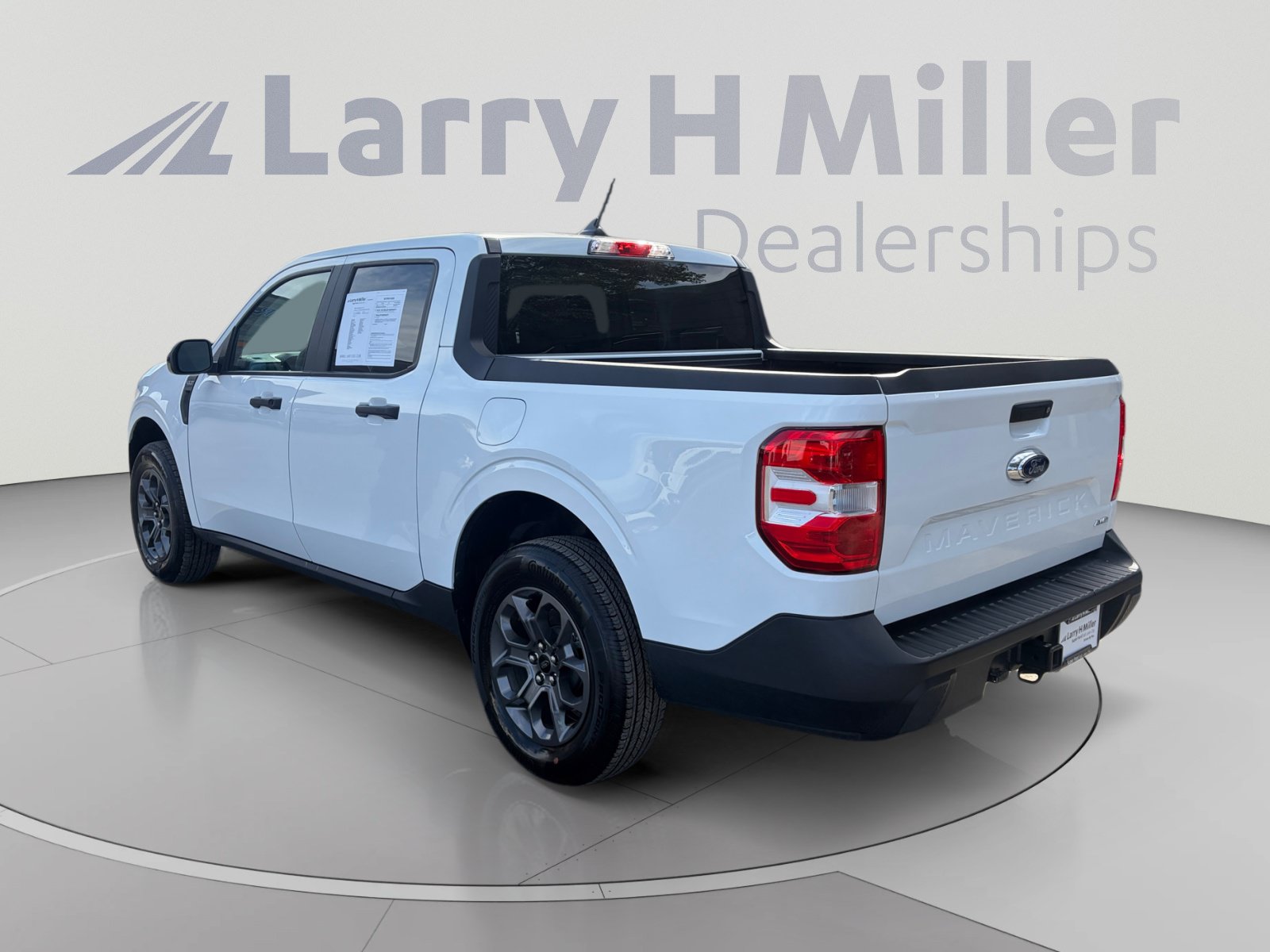 Certified 2024 Ford Maverick XLT w/ XLT Luxury Package AWD/4WD image 3