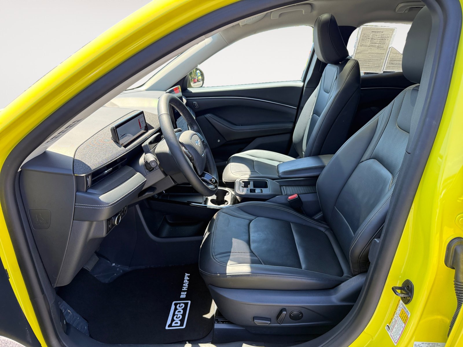 Certified 2025 Ford Mustang Mach-E Premium RWD image 10