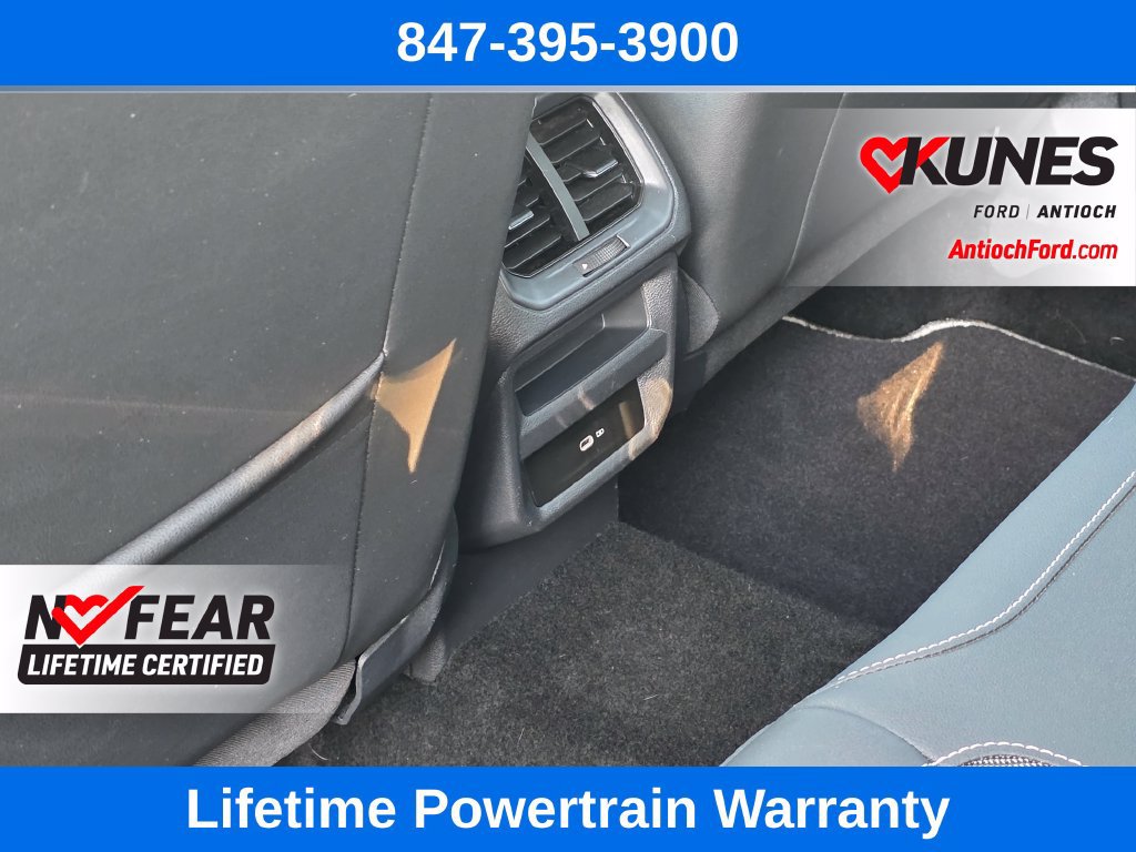 Used 2023 Volkswagen Taos SE AWD/4WD image 27