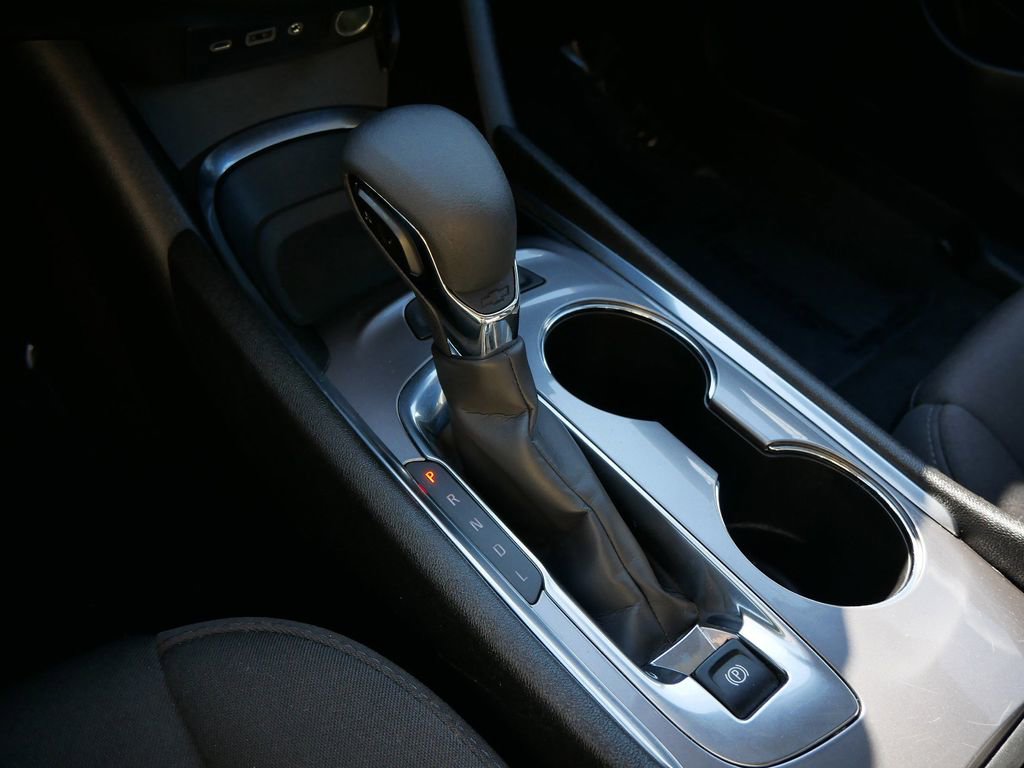 Used 2024 Chevrolet Malibu LT FWD image 24