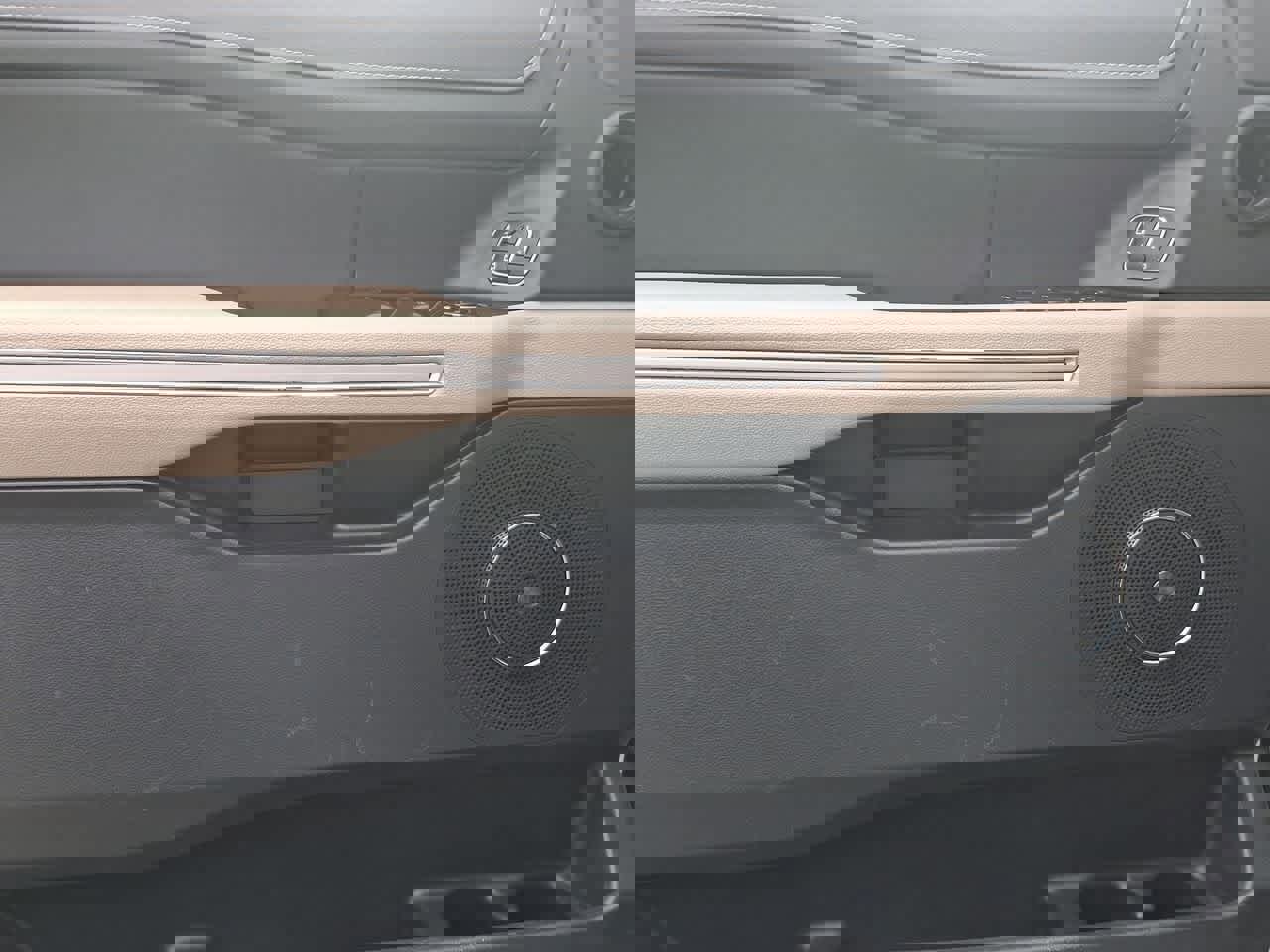 Certified 2024 Ford Expedition Max Limited image 16