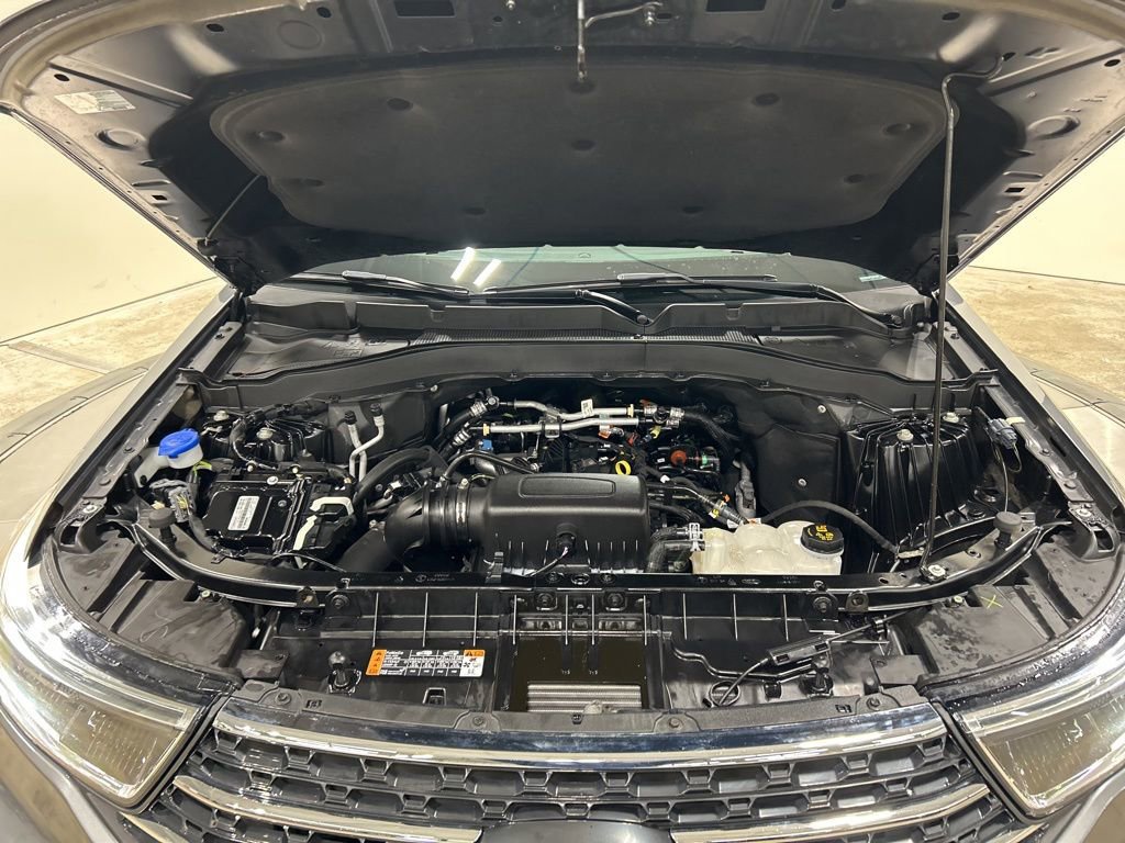 Certified 2023 Ford Explorer XLT w/ Equipment Group 202A image 34