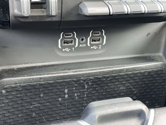 Used 2021 RAM 1500 Laramie AWD/4WD image 8