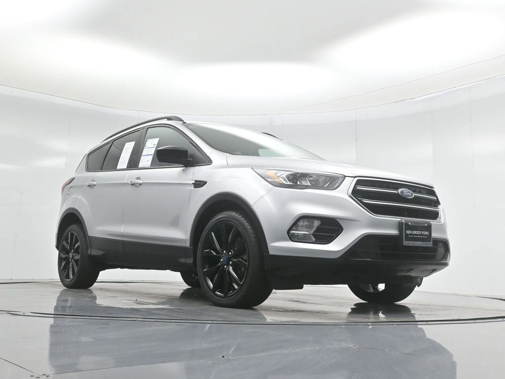 Certified 2019 Ford Escape SE image 5