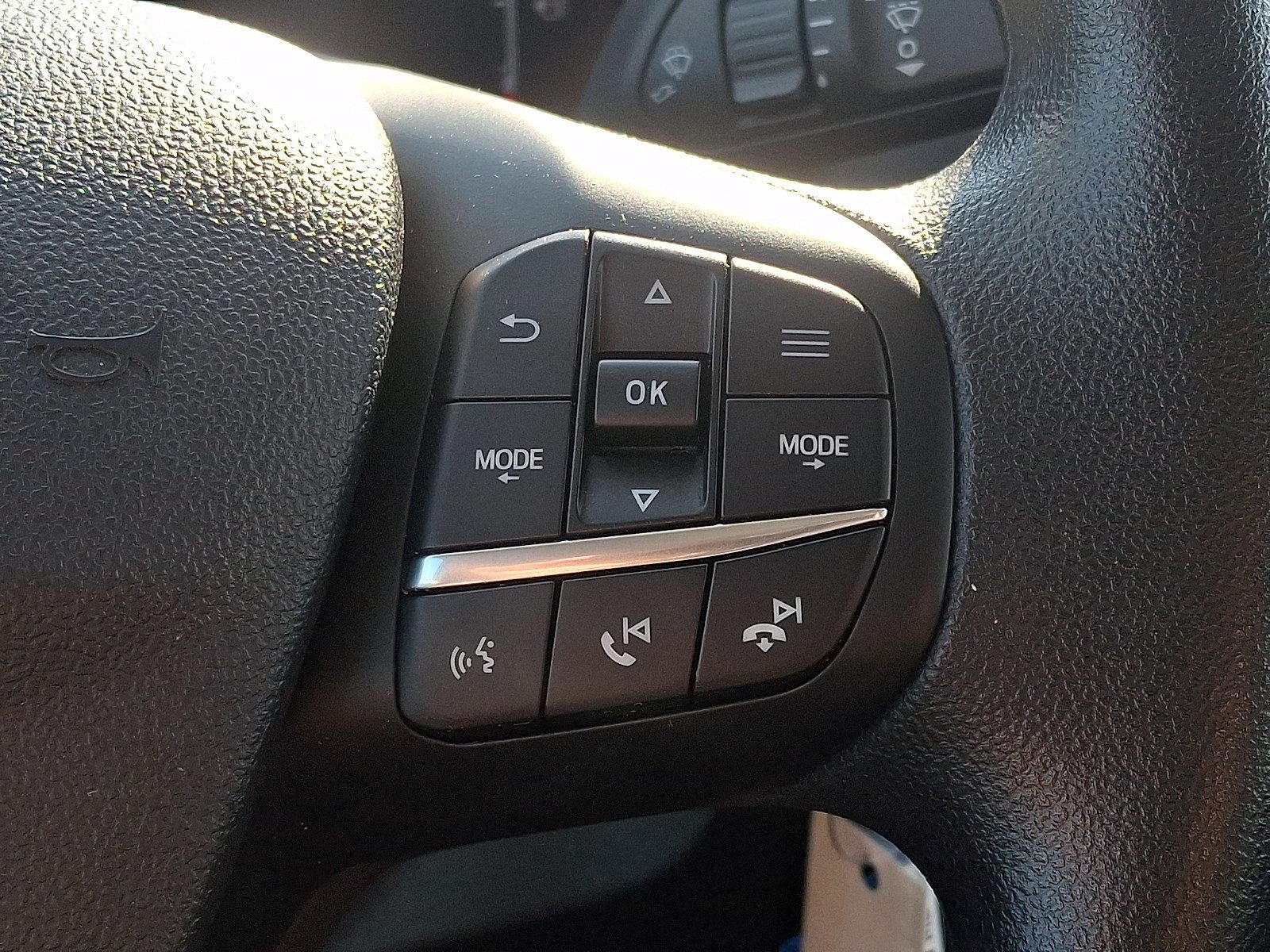 Certified 2025 Ford Maverick XL FWD image 20