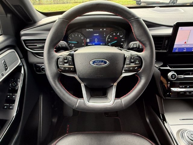 Certified 2024 Ford Explorer ST-Line w/ Class IV Trailer Tow Package AWD/4WD image 28