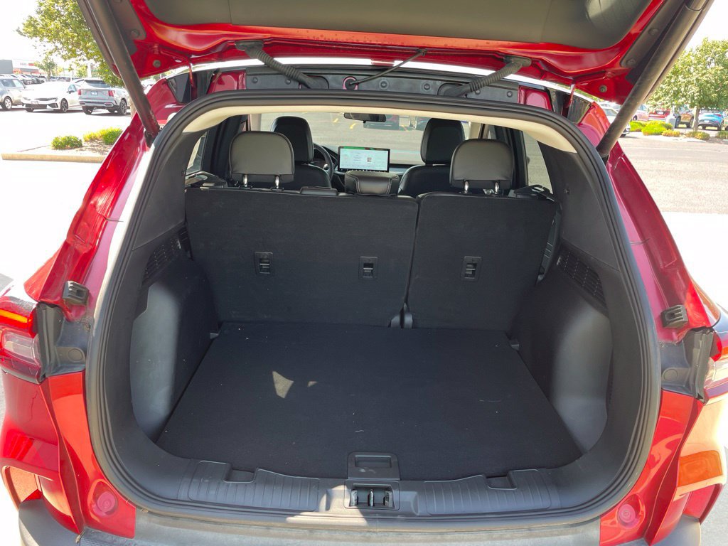 Certified 2025 Ford Escape SE FWD image 14