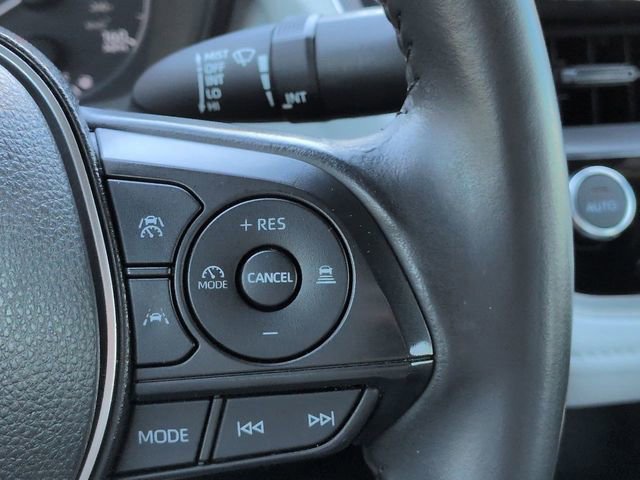 Used 2023 Toyota Corolla SE w/ SE Premium Package image 23