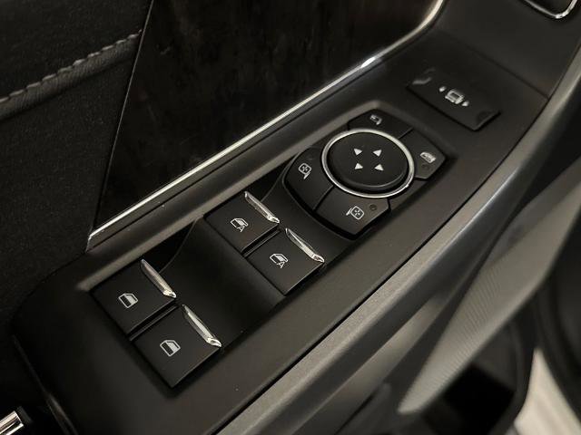 Certified 2023 Ford F250 Lariat w/ Lariat Ultimate Package image 18