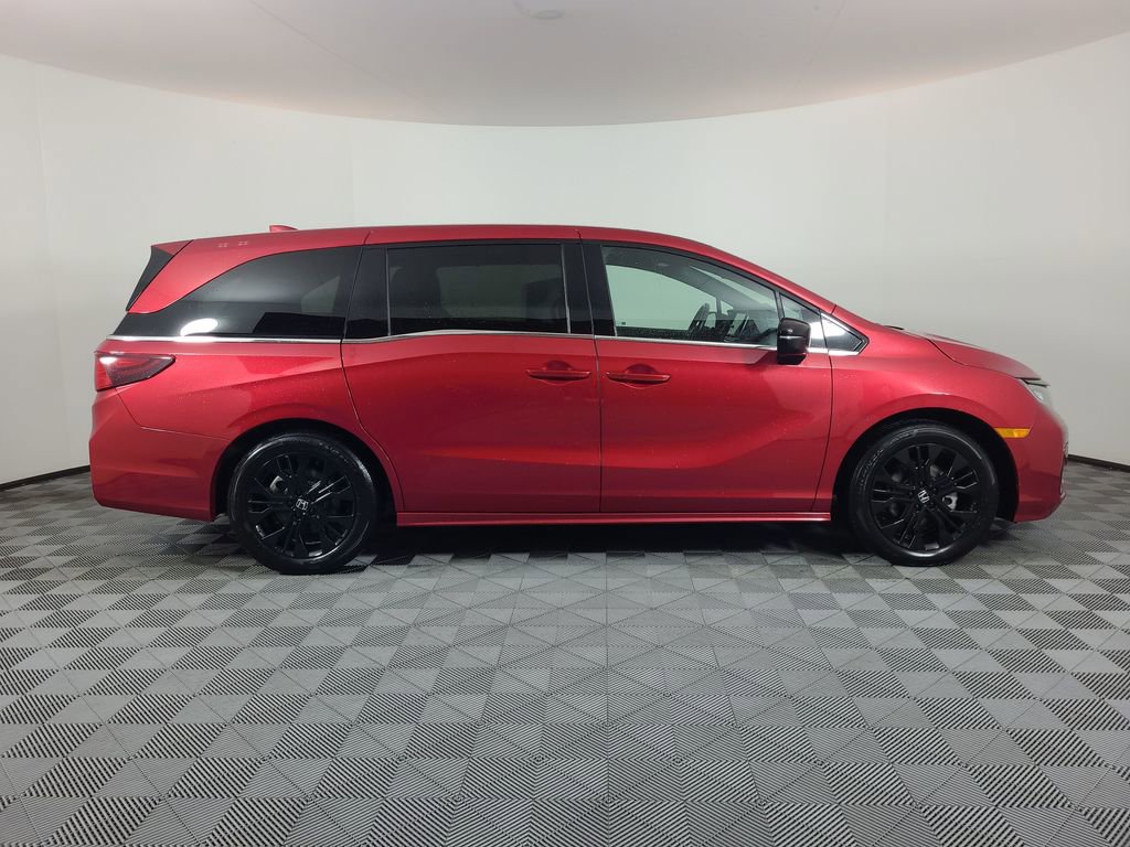 Used 2025 Honda Odyssey Sport-L image 2