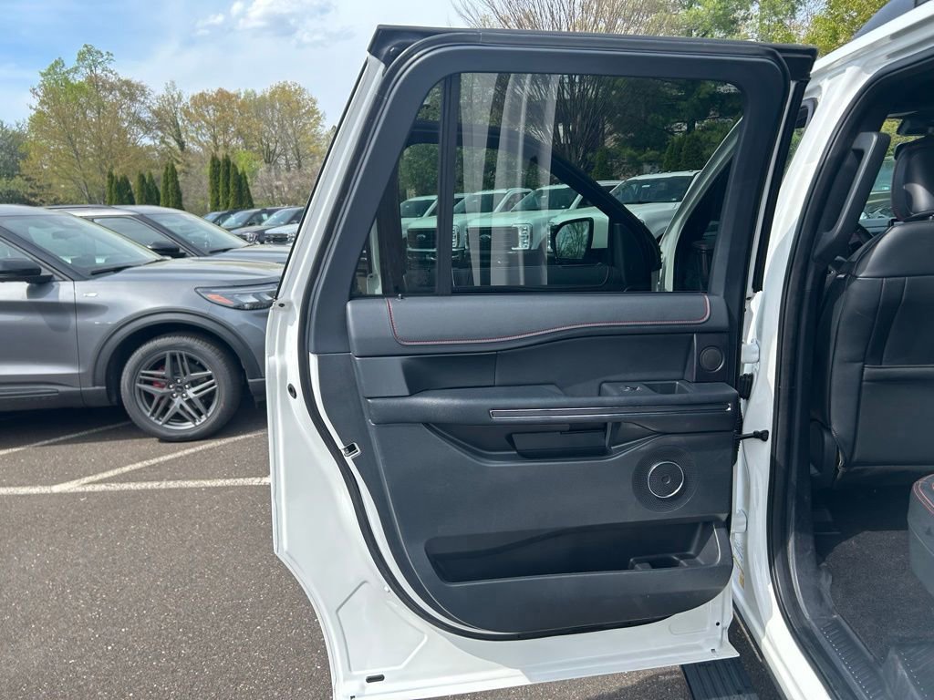 Certified 2022 Ford Expedition Max Limited AWD/4WD image 15
