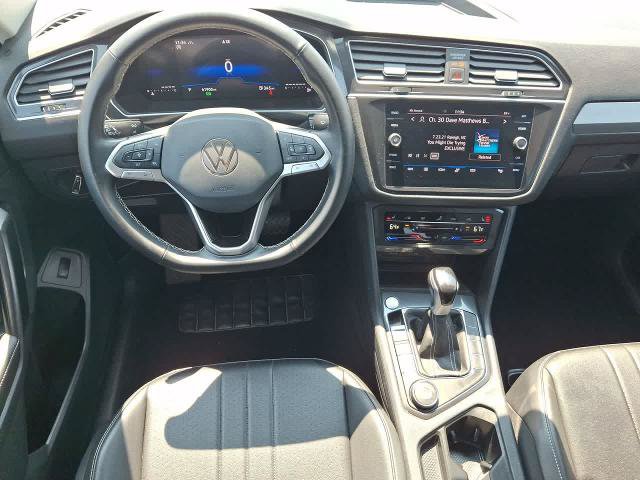 Used 2024 Volkswagen Tiguan SE AWD/4WD image 27