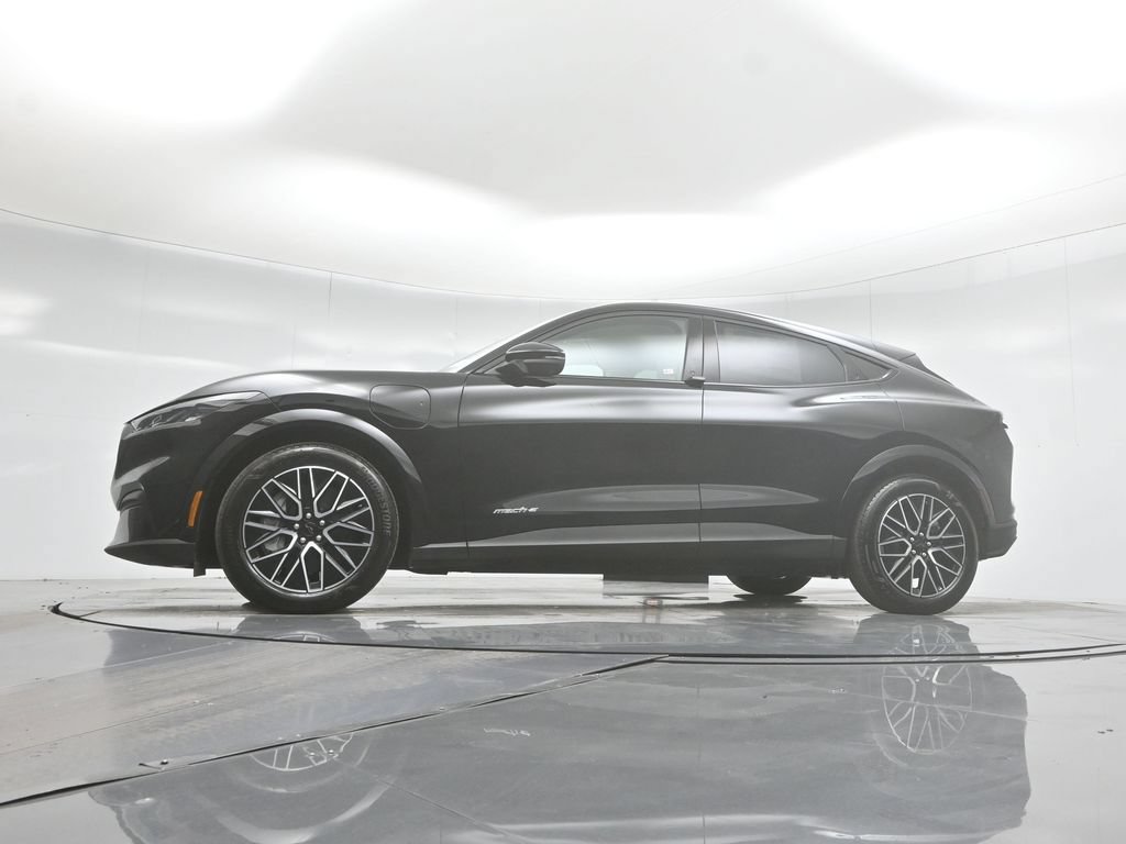 Certified 2025 Ford Mustang Mach-E Premium RWD image 8