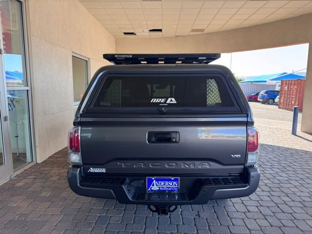 Used 2020 Toyota Tacoma TRD Off-Road w/ TRD Premium Off Road Package AWD/4WD image 4