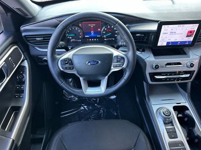 Certified 2023 Ford Explorer XLT RWD image 13