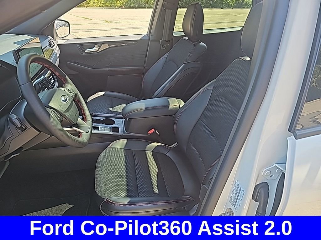 Certified 2025 Ford Escape ST-Line Select w/ Tech Pack #2 image 19