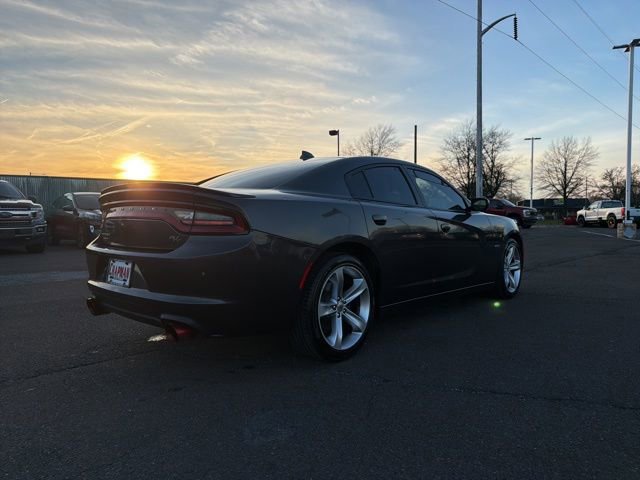 Used 2018 Dodge Charger R/T w/ Navigation & Travel Group image 5