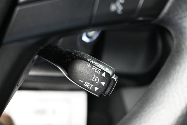 Used 2017 Toyota Camry LE FWD image 17