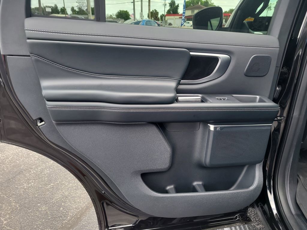 Certified 2026 Ford Expedition Platinum w/ Stealth Performance Package image 11