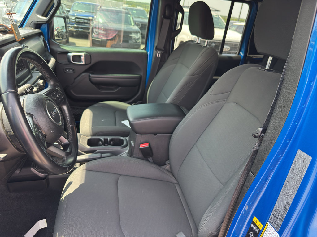 Used 2022 Jeep Gladiator Sport AWD/4WD image 12